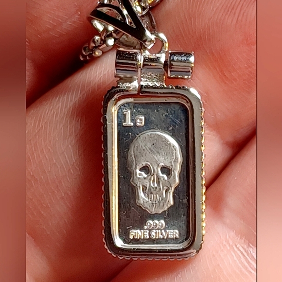 💀 1g Pendant Charm .999 Fine Silver (Bezel .925) High Quality Jewelry Skul… - Picture 2 of 5
